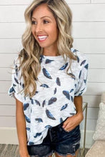 Load image into Gallery viewer, White Feather Print Short Sleeve Top

